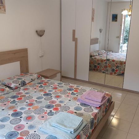 Noemi Apartment 5 Lands Paradise เลวานโต ภายนอก รูปภาพ