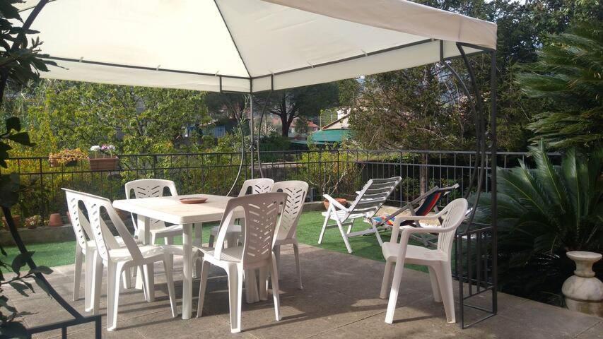 Noemi Apartment 5 Lands Paradise เลวานโต ภายนอก รูปภาพ