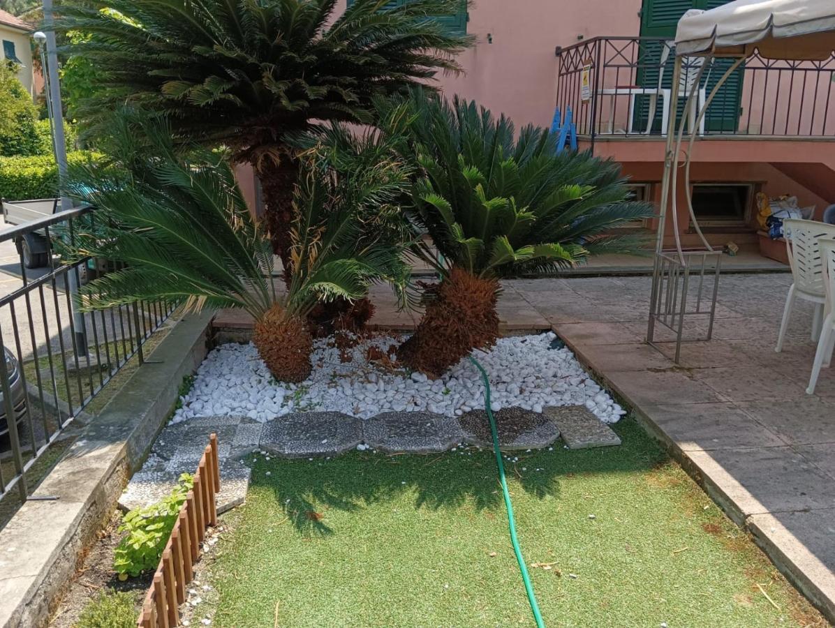 Noemi Apartment 5 Lands Paradise เลวานโต ภายนอก รูปภาพ