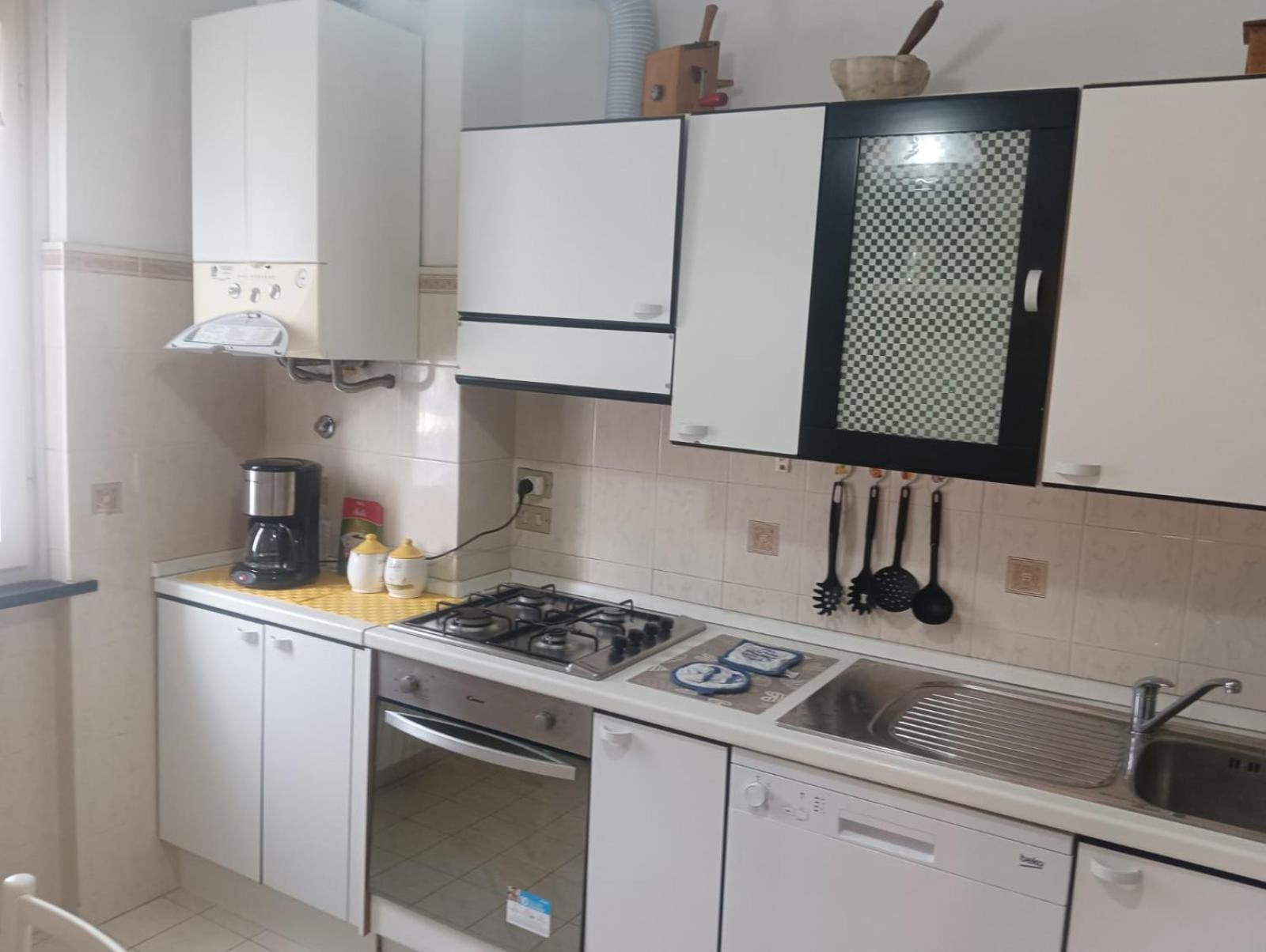 Noemi Apartment 5 Lands Paradise เลวานโต ภายนอก รูปภาพ